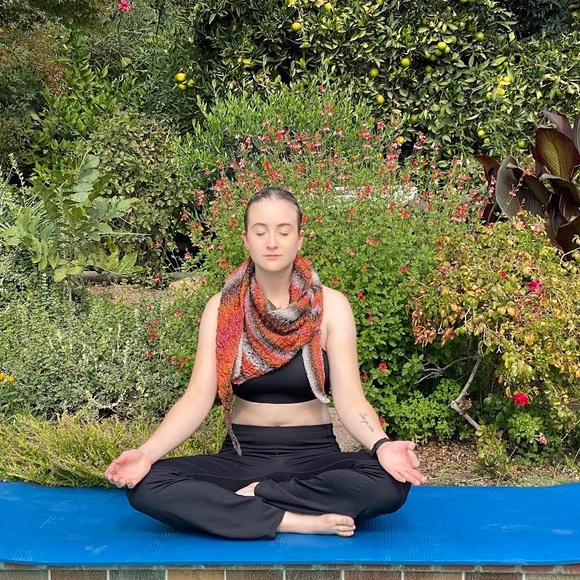 Beautiful hand knit uniquely designed shawl in sparkly fall colors - Picture 2 of 7